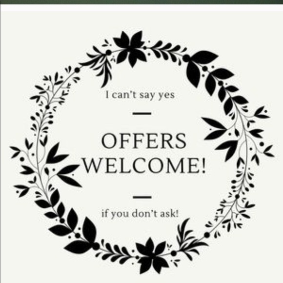 Meet your Posher, Emily - Picture 1 of 1